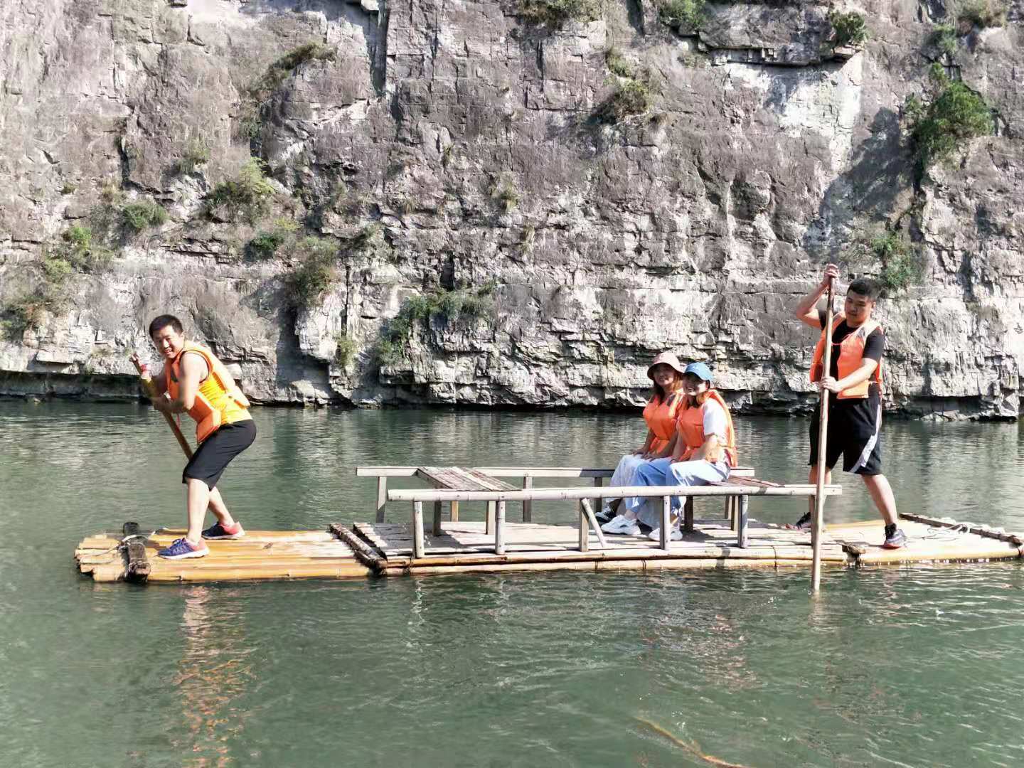 众人划桨开大船