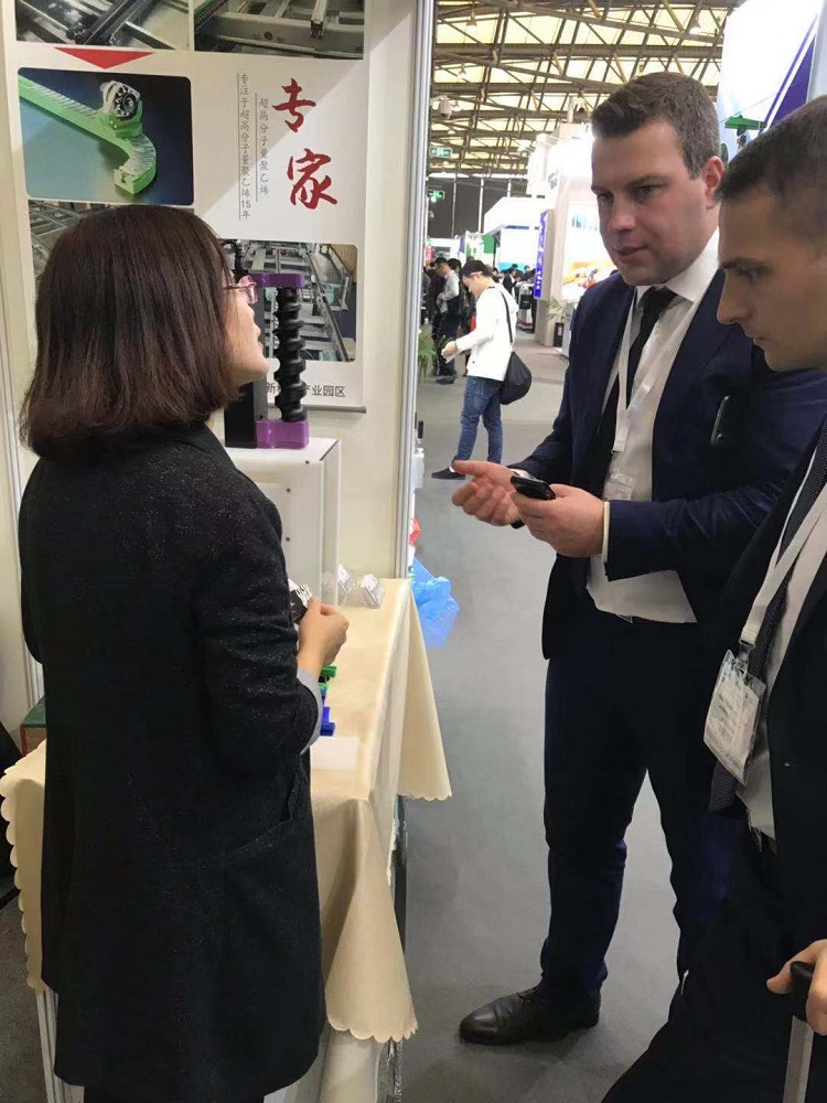 与客户协商交货时间